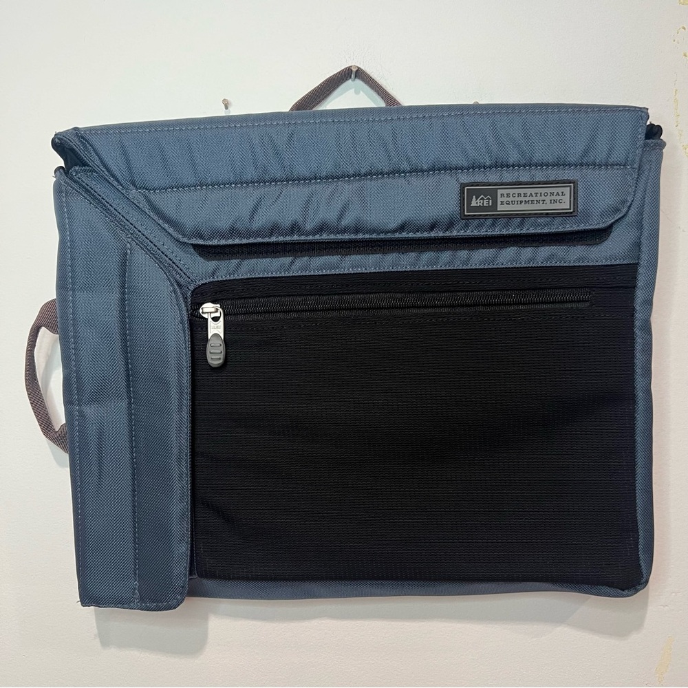 REI Blue and Black Laptop Bag for Men